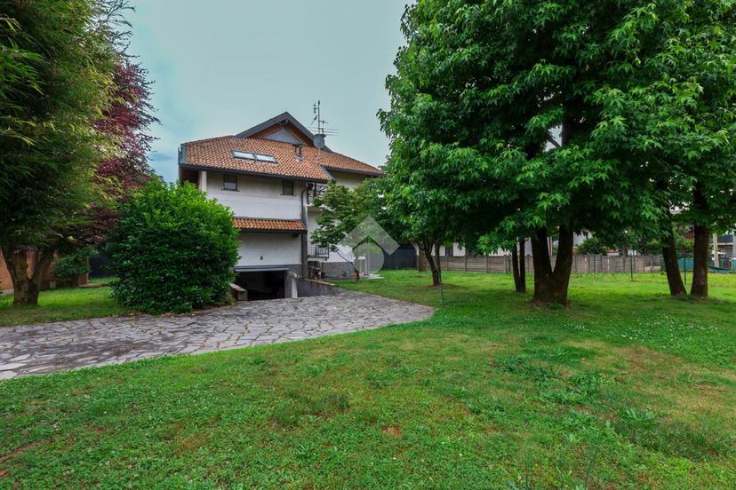 Casa indipendente in Via G. Giacchetti 107, Gorla Minore — foto 4 di 5