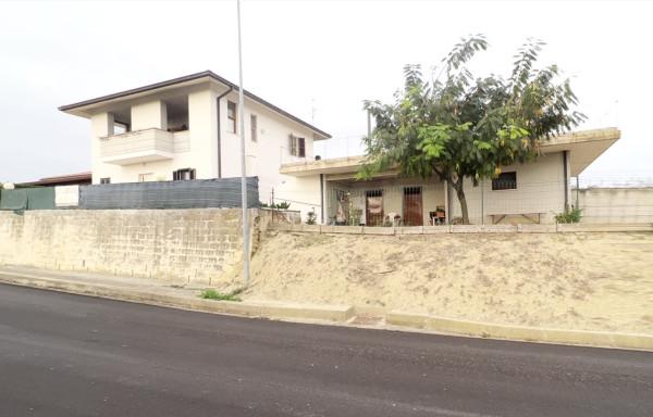 Villa in Strada Marina Inferiore, Elice — foto 4 di 5