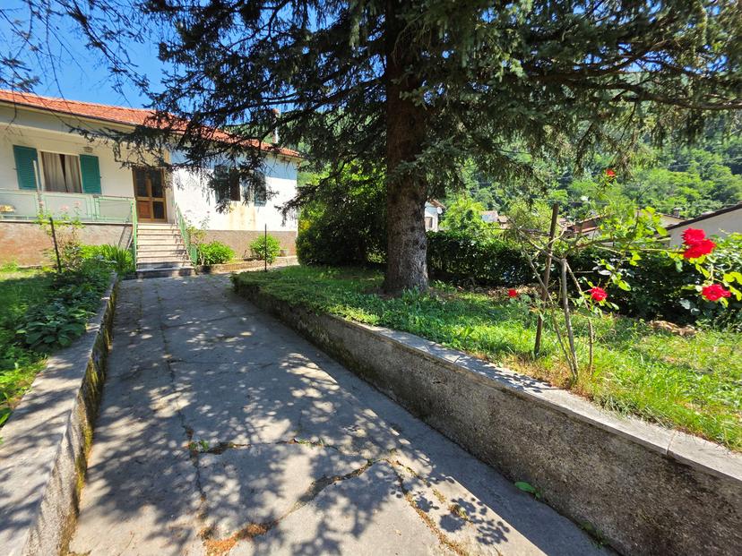 Villa unifamiliare in Via Vandelli 32, Vagli Sotto — foto 2 di 5