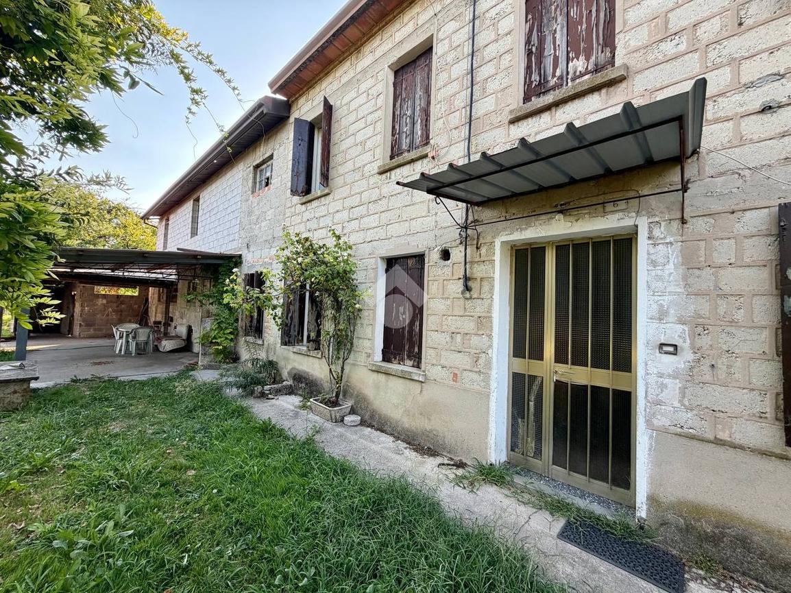Casa indipendente in Via San Bartolomeo 10, Godega di Sant'Urbano