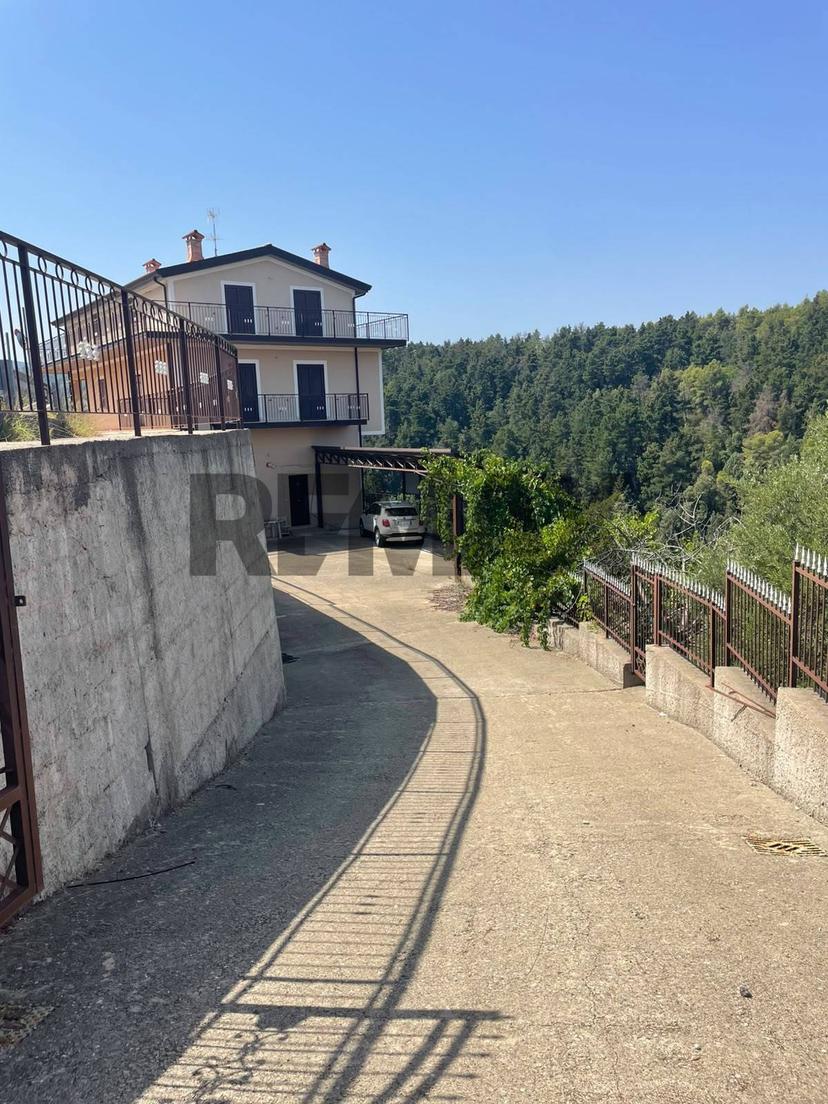 Villa, Acri — foto 2 di 5