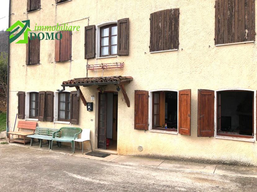 Villa a schiera in Via Cunegati 3, Valli del Pasubio