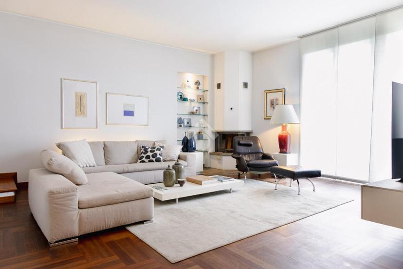 Villa in Via Don Giovanni Bosco 9, Arese — foto 3 di 5