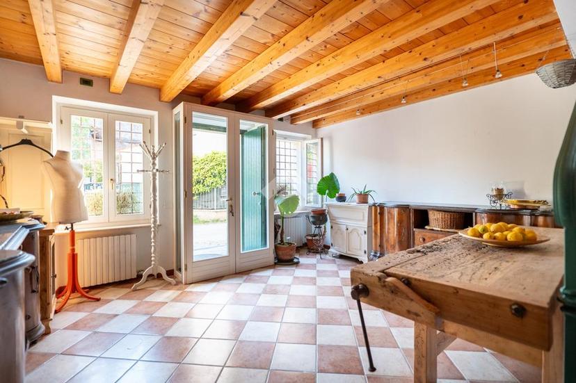 Casa indipendente in Via Messedaglia 39, Villafranca di Verona — foto 3 di 5