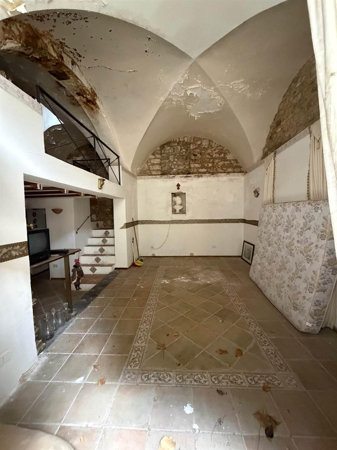 Casa indipendente, Bisacquino
