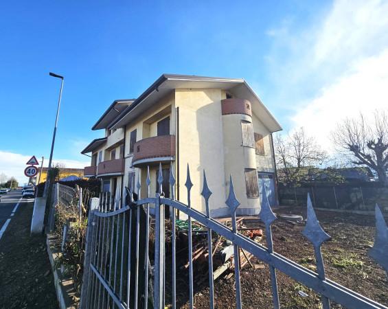 Villa a schiera in Via Confine, Dosolo — foto 3 di 5