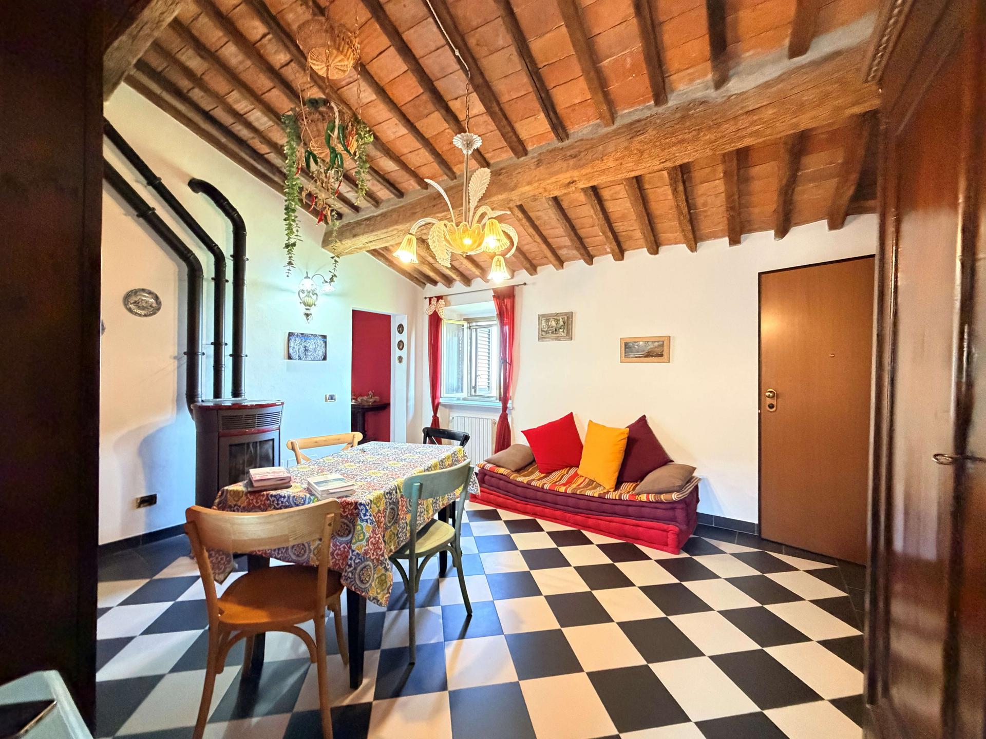 Villa a schiera, Casciana Terme Lari
