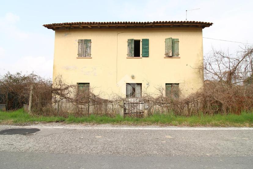 Casa indipendente in Via S. Francesco, Gruaro — foto 2 di 5