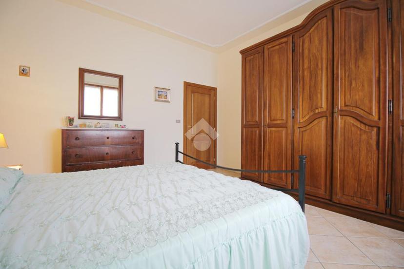 Casa indipendente in Via Val di Bisenzio 16, Vaiano — foto 2 di 5
