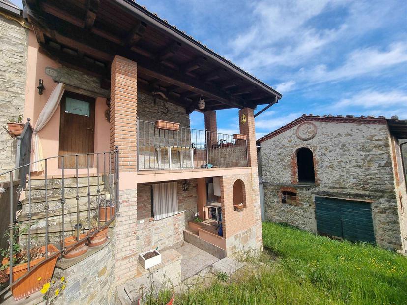 Rustico in Loc.  Pentima, Piozzano — foto 2 di 5