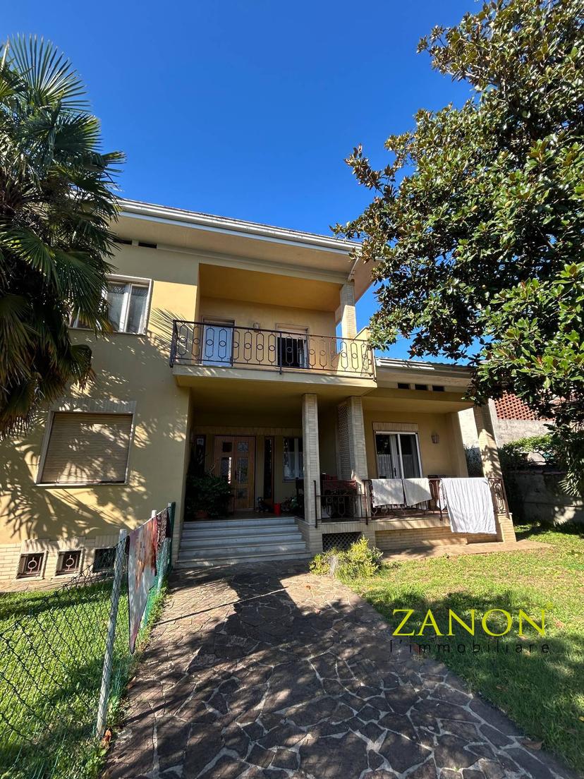 Villa in Via Sartorio, Gorizia — foto 4 di 5