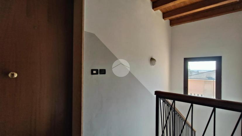 Trilocale in Via Strà 102, Caldiero — foto 3 di 5