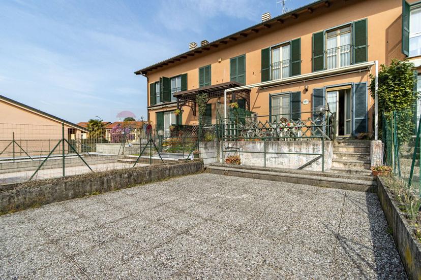 Villa a schiera in Via Perlasca/  Via Don Monza 18, Bosisio Parini — foto 5 di 5