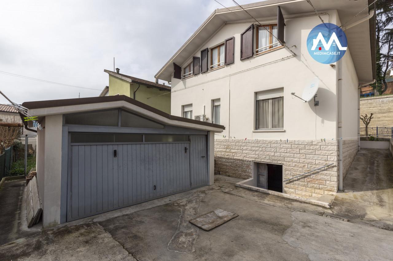 Casa indipendente in Via Cattabrighe 6, Pesaro