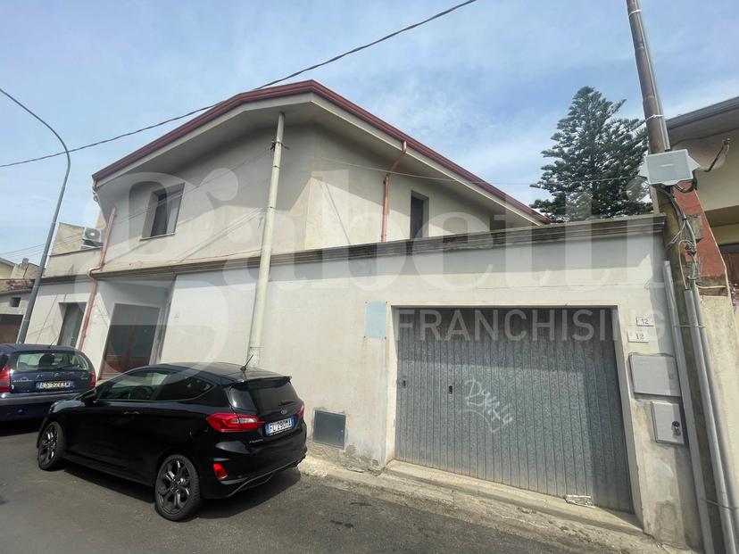 Trilocale in Via Terenzio Trudu 12, Terralba — foto 3 di 5
