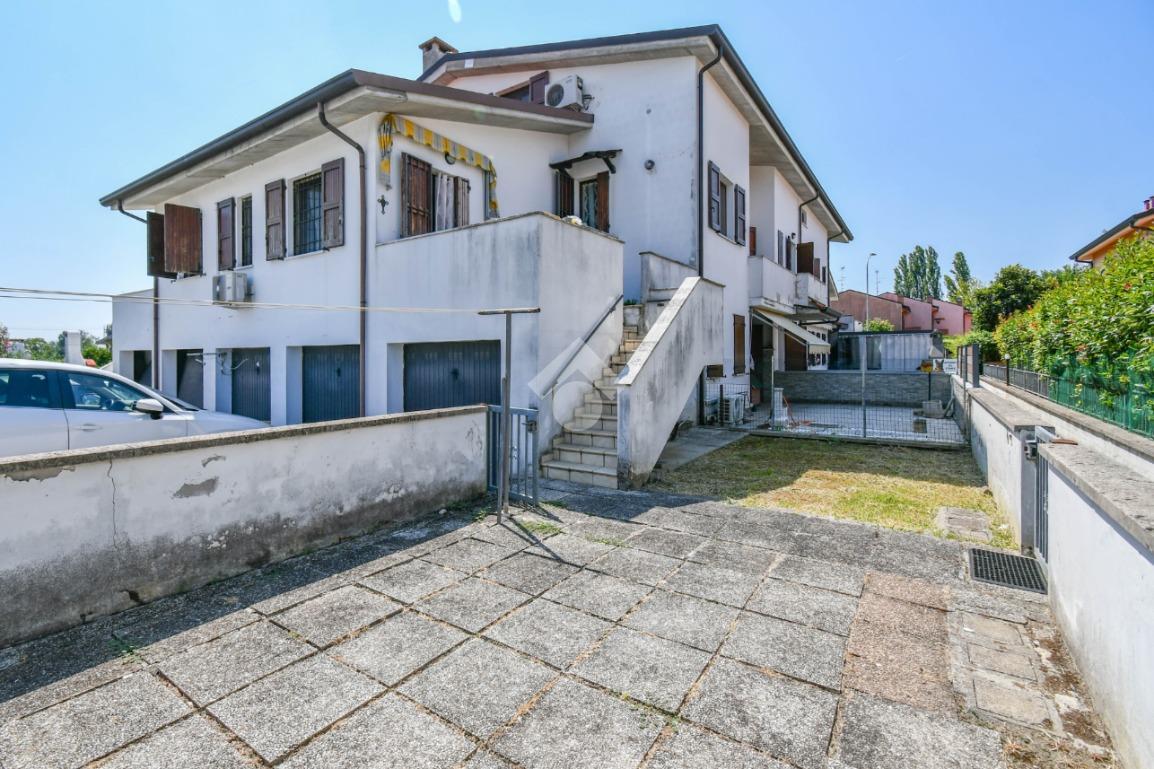 Villa in Via Europa, Poggio Renatico
