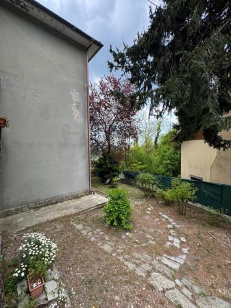 Villa plurifamiliare in Piazza Scoffera, Davagna