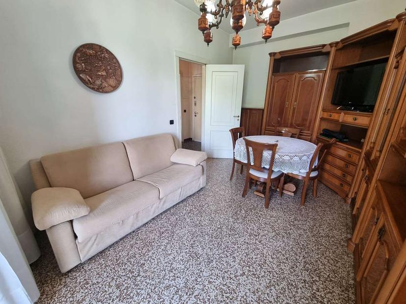 Bilocale in Via Giovane Italia, Limbiate — foto 3 di 5