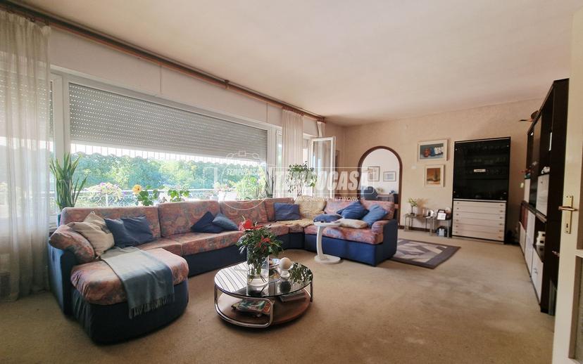 Villa in Strada Sopra Paerno 4, Bardolino — foto 2 di 5