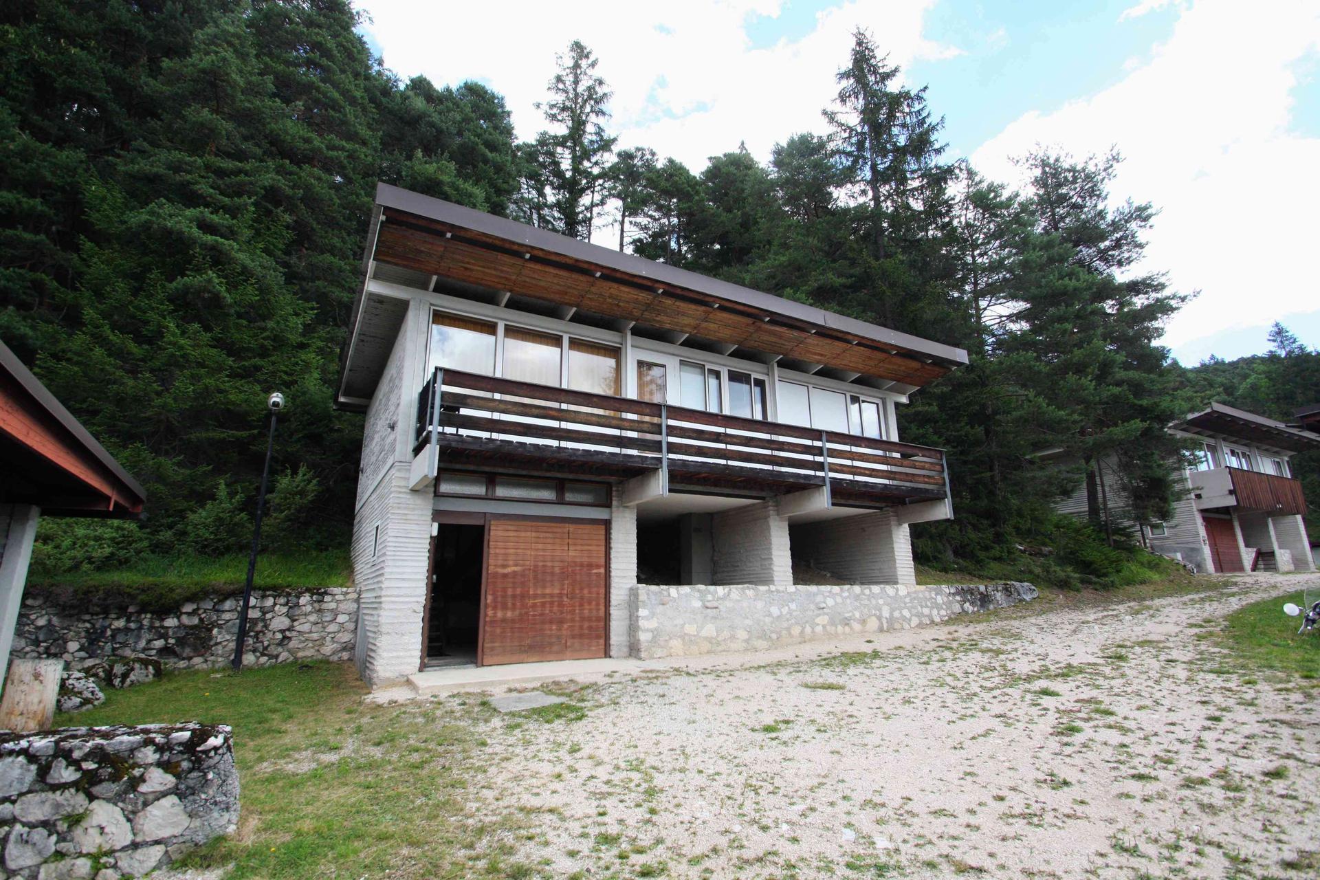 Villa unifamiliare in Via Metanopoli, Borca di Cadore