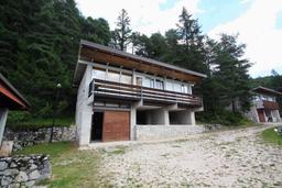 Villa unifamiliare in Via Metanopoli, Borca di Cadore