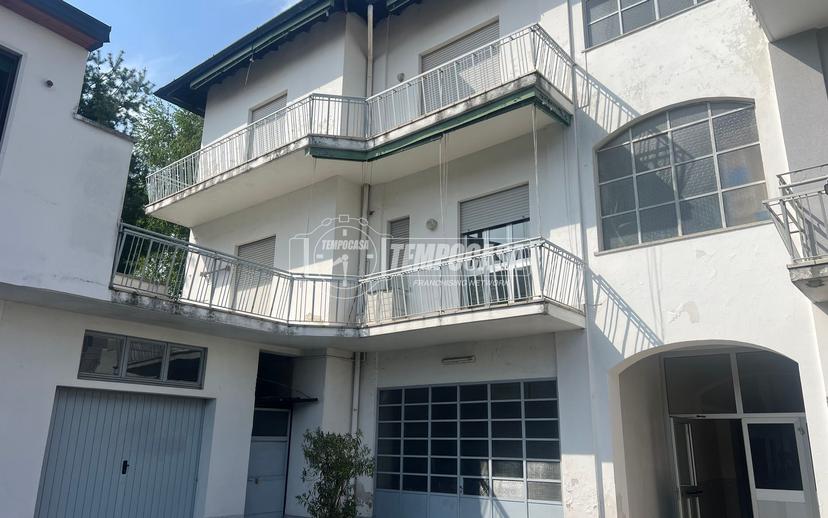 Appartamento in Via Belvedere 11, Lomazzo — foto 4 di 5
