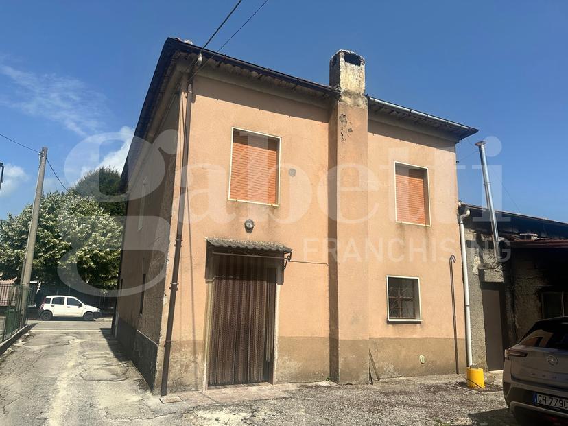 Casa indipendente in Viale  Rimembranza 86, Volturara Irpina — foto 3 di 5