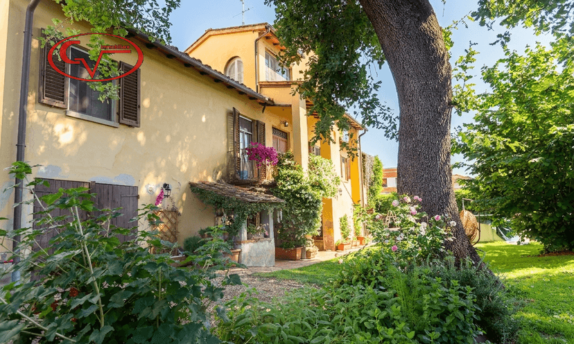Villa in Piazza Cesare Battisti, Montevarchi — foto 4 di 5