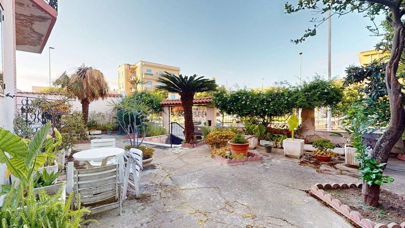 Villa in Viale Colombo 324, Quartu Sant'Elena — foto 2 di 5