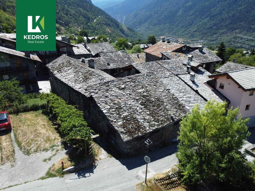 Rustico in Strada Echarlod Superiore, La Salle — foto 5 di 5
