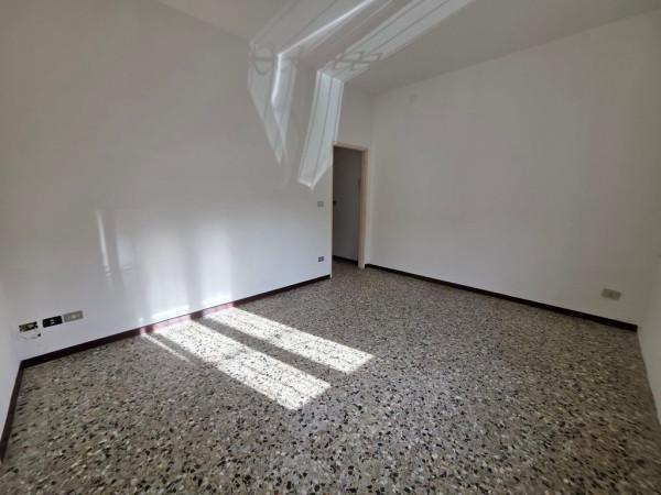 Bilocale in Via Carlo Ferraris, Omegna