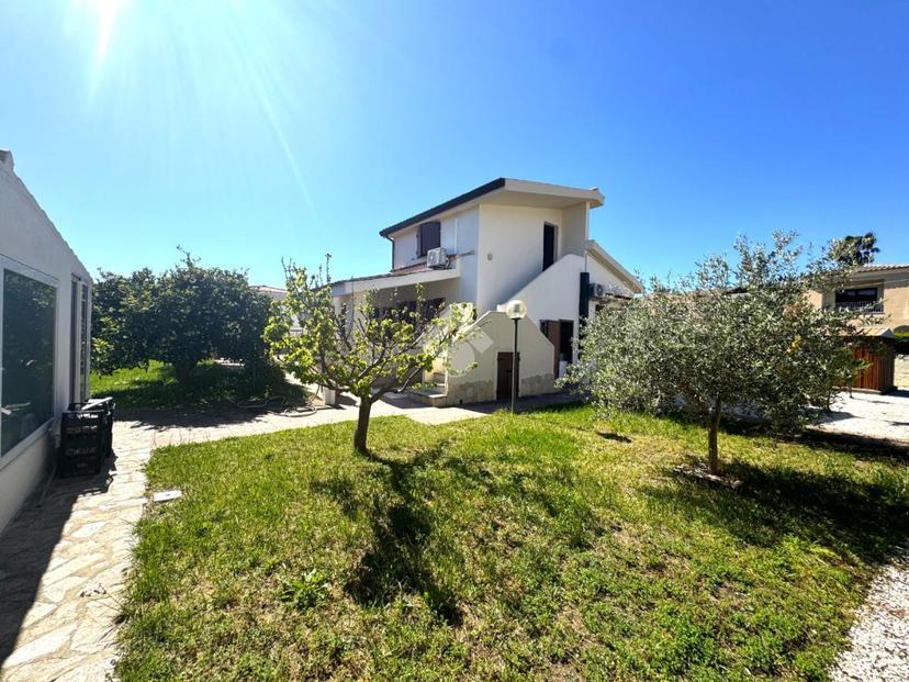 Villa in Via delle Magnolie 20, Budoni