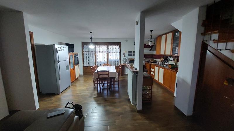 Villa a schiera, Arezzo