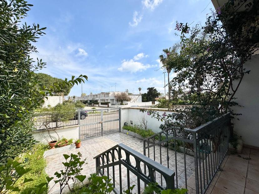 Villa a schiera in Viale dei Sultani Snc, Melendugno — foto 5 di 5