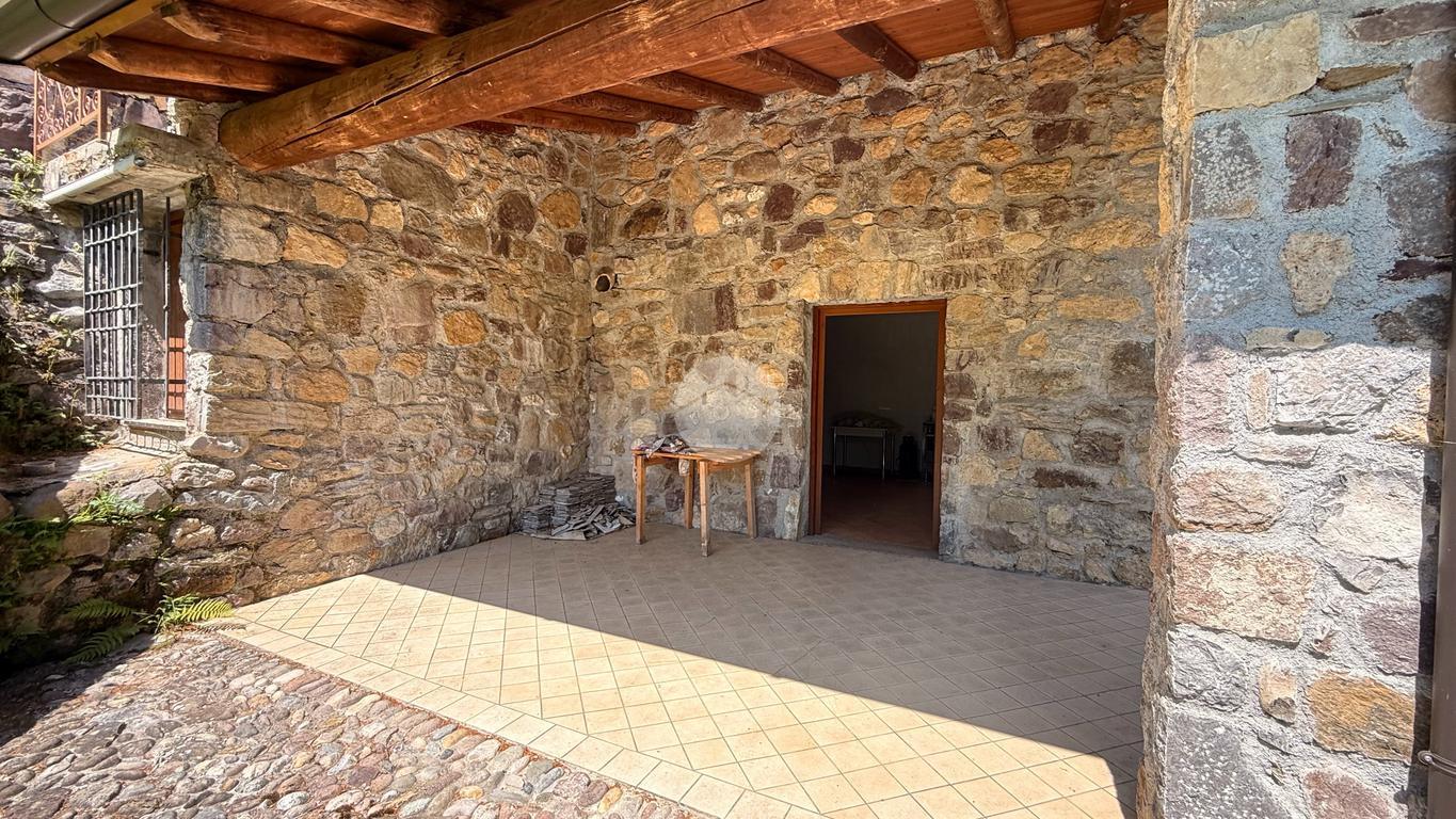 Casa indipendente in Località Passo Plana, Ono San Pietro