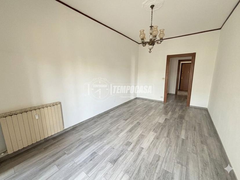 Trilocale in Corso Valentino, Casale Monferrato — foto 3 di 5