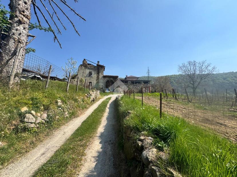 Rustico in Via Silvio Bonomelli, Iseo — foto 2 di 5
