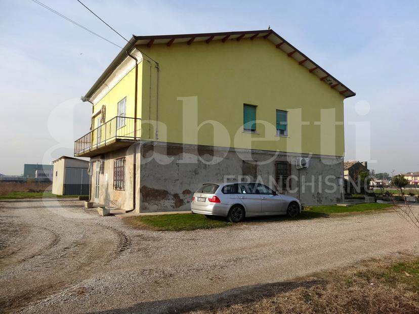 Villa bifamiliare in Via Lovara  37, Codigoro — foto 5 di 5
