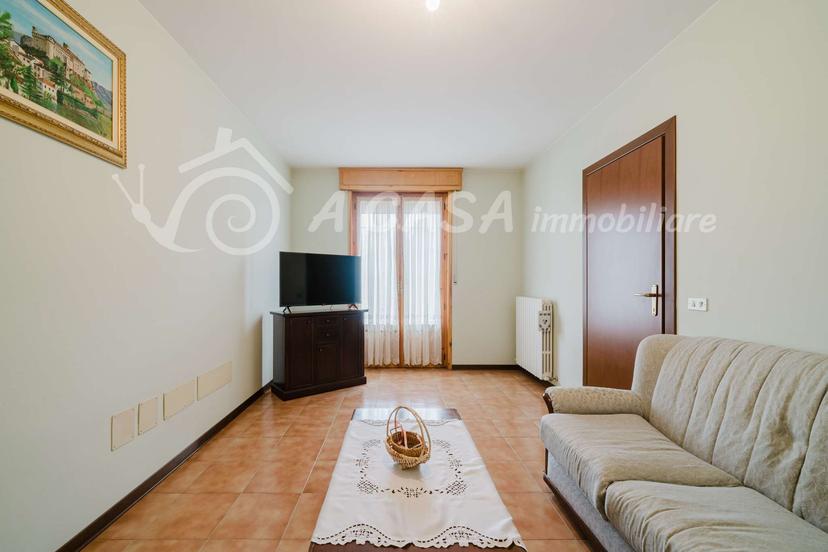 Villa a schiera in Via Jasoni 31, Medesano — foto 3 di 5