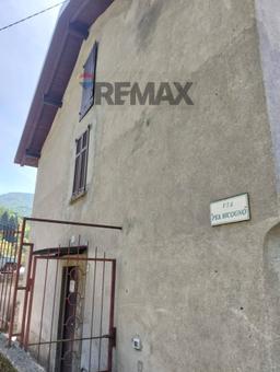 Bilocale, Faggeto Lario