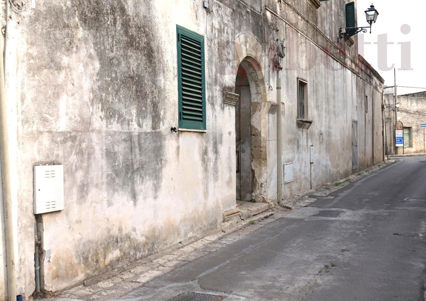 Casa indipendente in Via Supersano, Nociglia