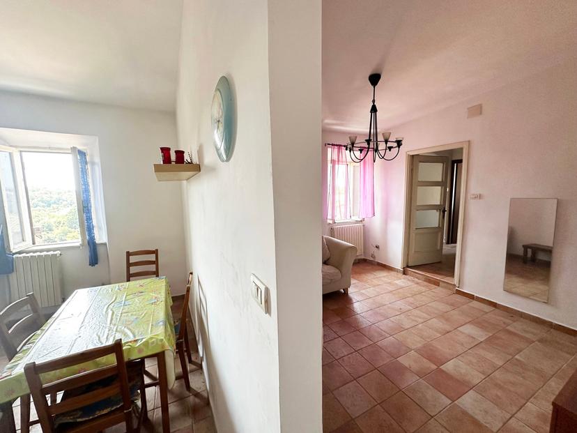 Trilocale in Via di Corte  18, Nepi