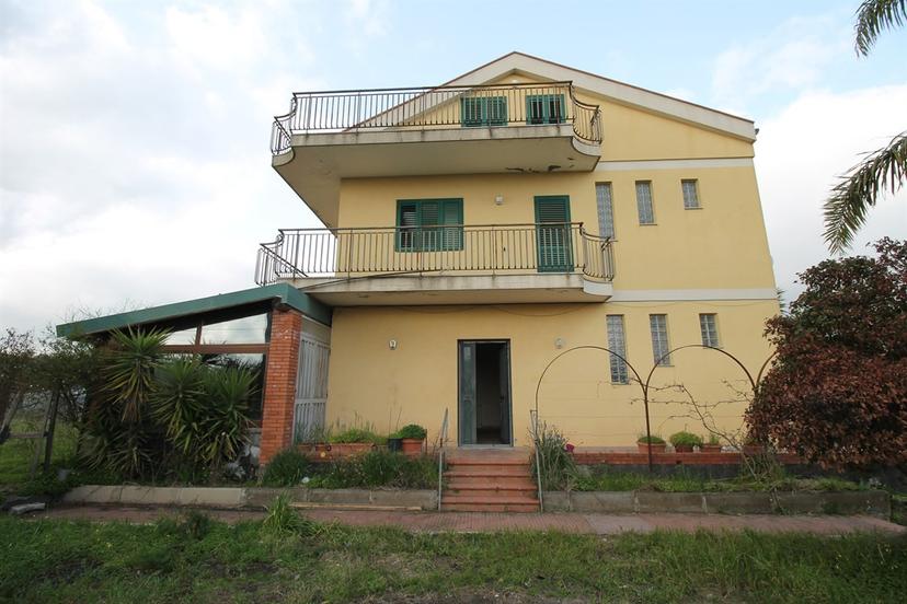 Villa in Via  Carlo Alberto dalla Chiesa 11/13, Tremestieri Etneo — foto 4 di 5