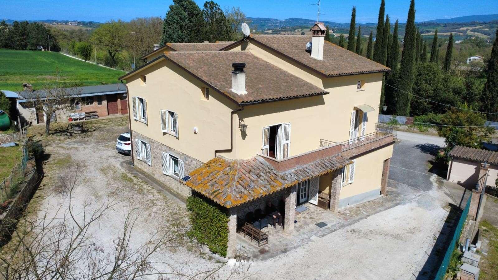 Villa unifamiliare in Via Torre Vecchia  86/a, Todi
