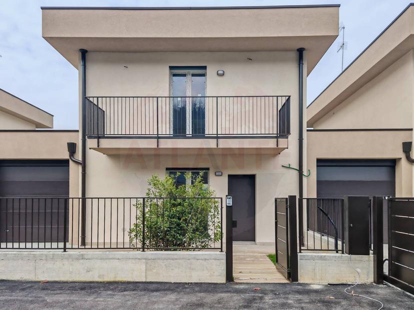 Villa a schiera in Via Vittorio Emanuele II, Capriolo — foto 3 di 5
