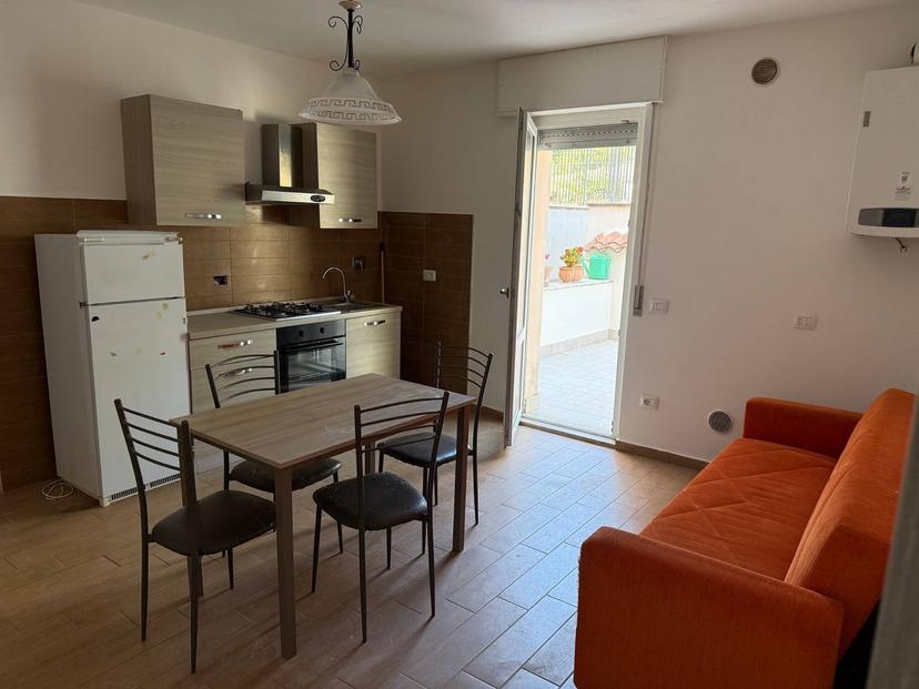 Trilocale in Via del Monte Gualdo Cattaneo, Gualdo Cattaneo — foto 4 di 5