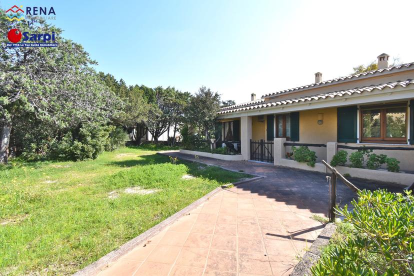 Villa unifamiliare in Via del Navigatore 1, Aglientu