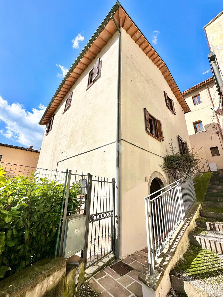 Casa indipendente in Via Santa Caterina 20, Cerreto di Spoleto