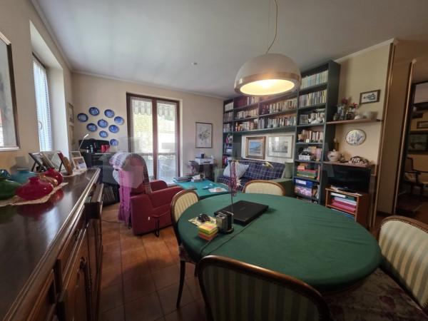 Appartamento in Via Montello, Malnate — foto 4 di 5