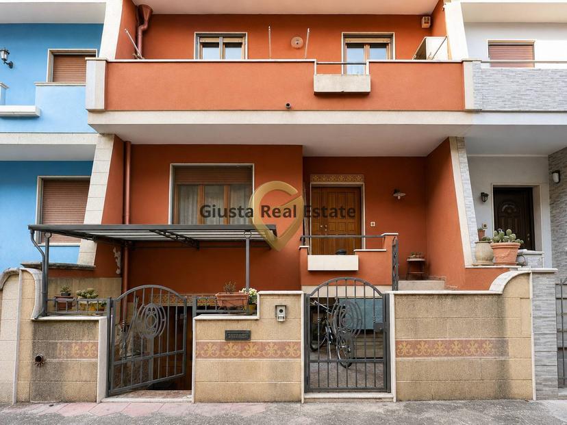 Casa indipendente in Via Valle d'Aosta, San Pietro Vernotico — foto 3 di 5